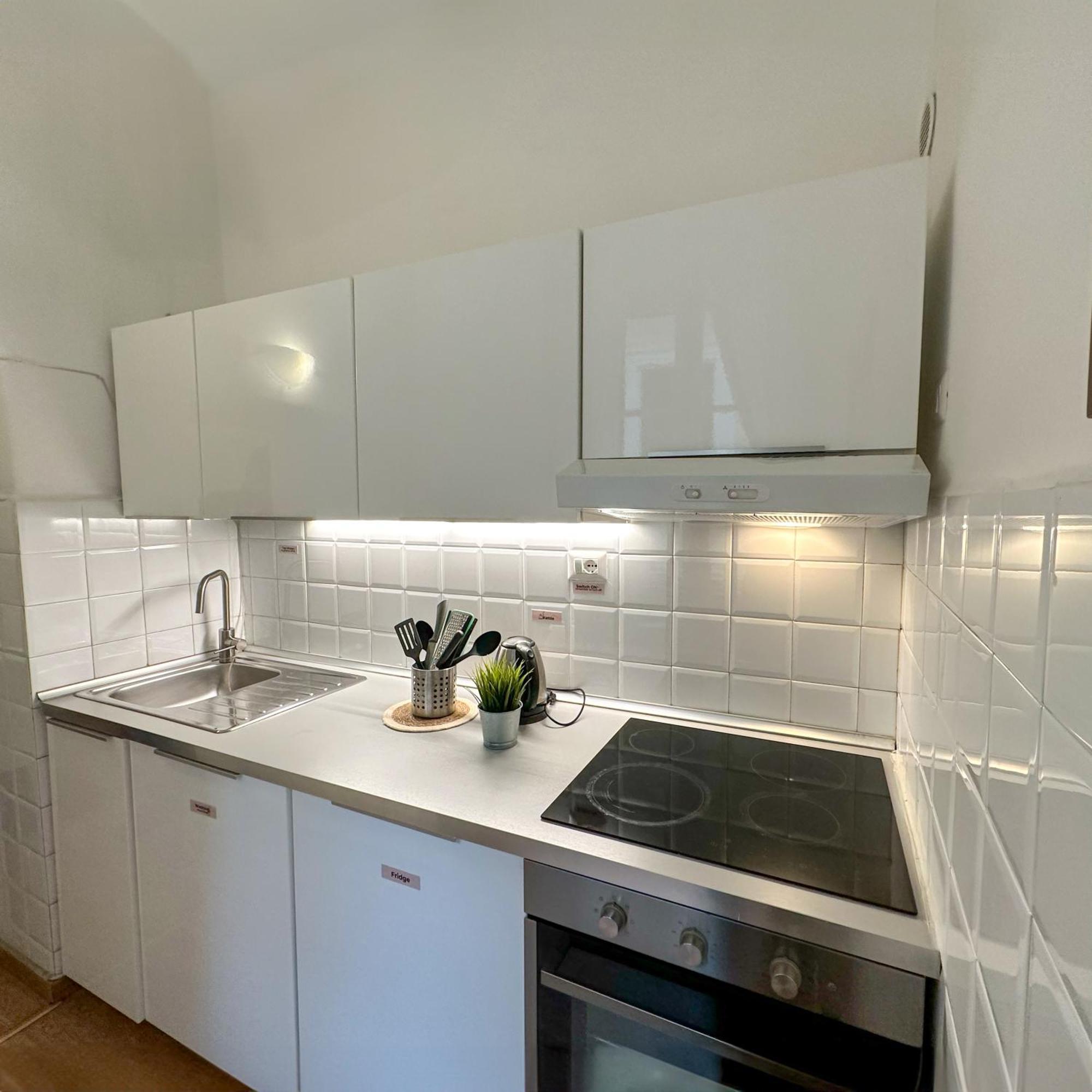 Apartment By The Colosseum - White Chic Flats Рим Екстериор снимка